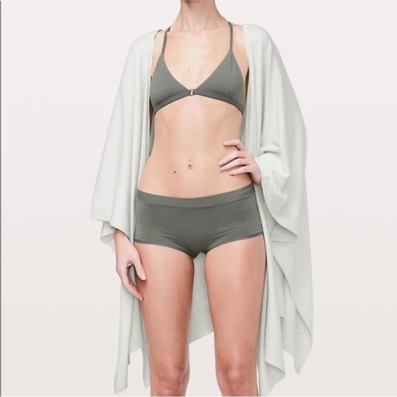 lululemon athletica Other - Lululemon Simply There Triangle Bralette in Green Sage Size Large 39